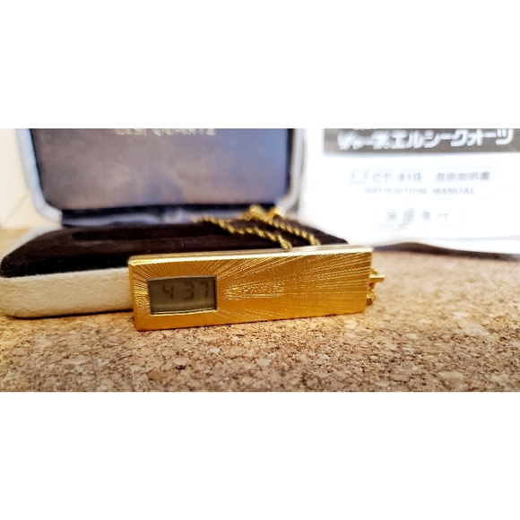 Vintage Sharp Elsi Quartz Digital Pendant Watch - Picture 3 of 10